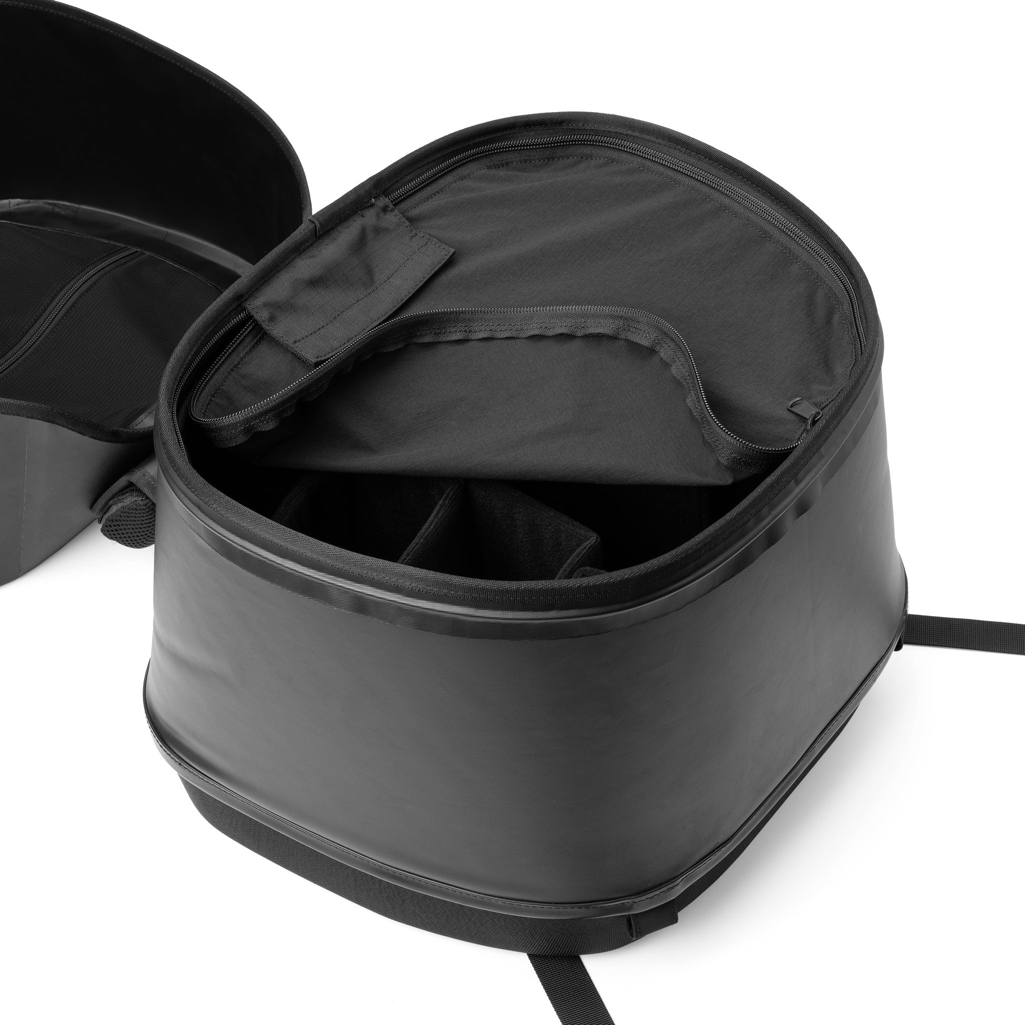 Hood Tail Bag - Image 5